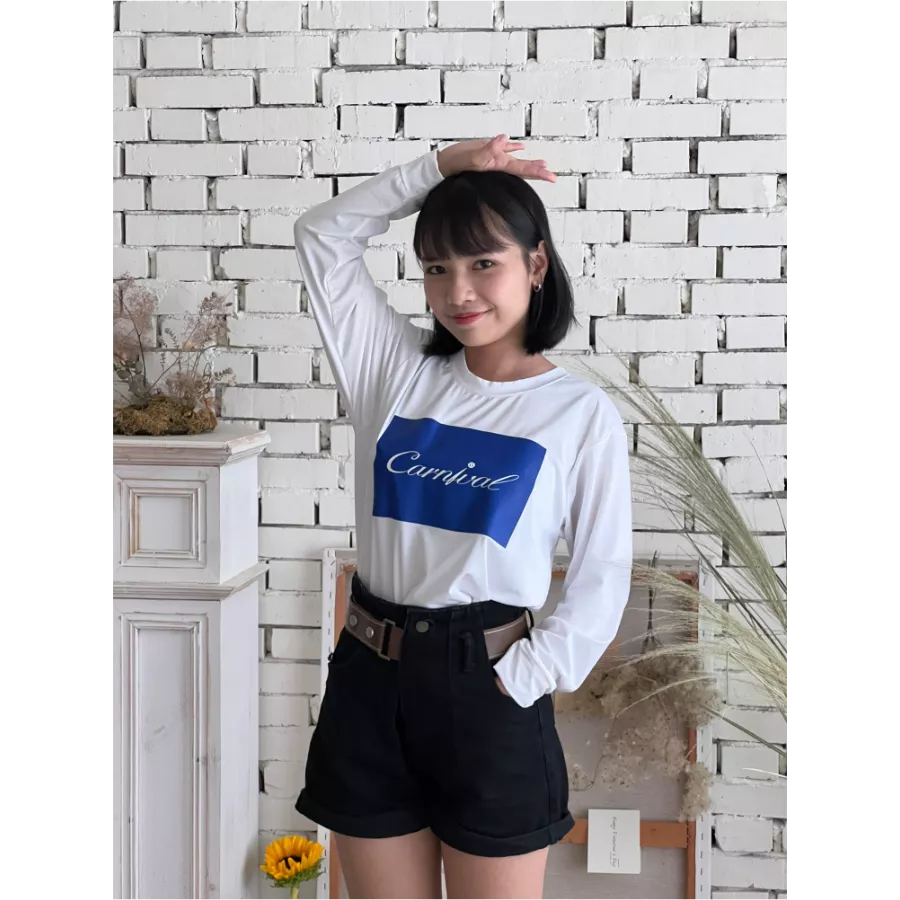 [設計款]舒適長袖開岔圓T