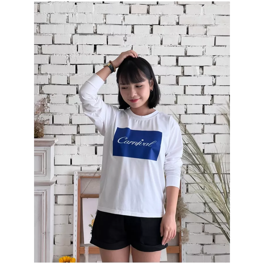 [設計款]舒適長袖開岔圓T