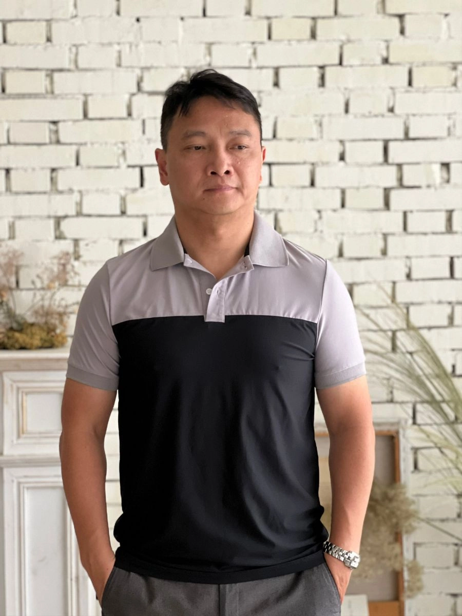 特殊剪接排汗POLO衫