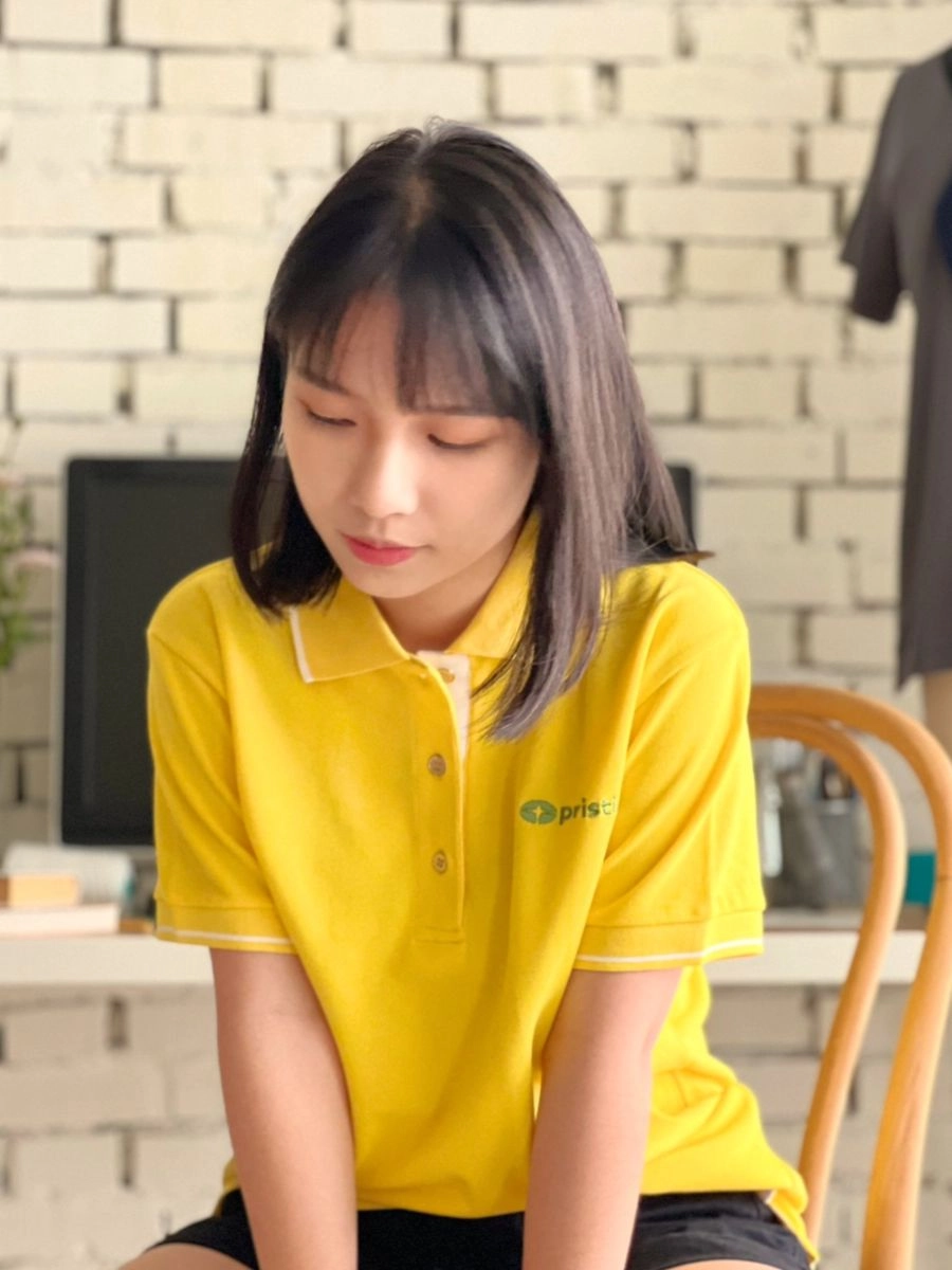 門襟配色小標電繡POLO衫