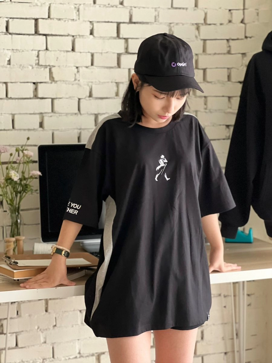 側邊剪接修身款