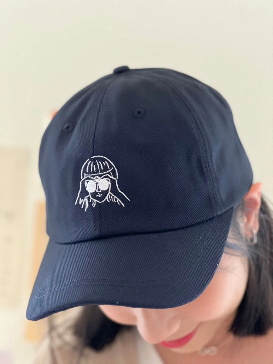 [ 可愛女孩 ]細斜紋電繡老帽