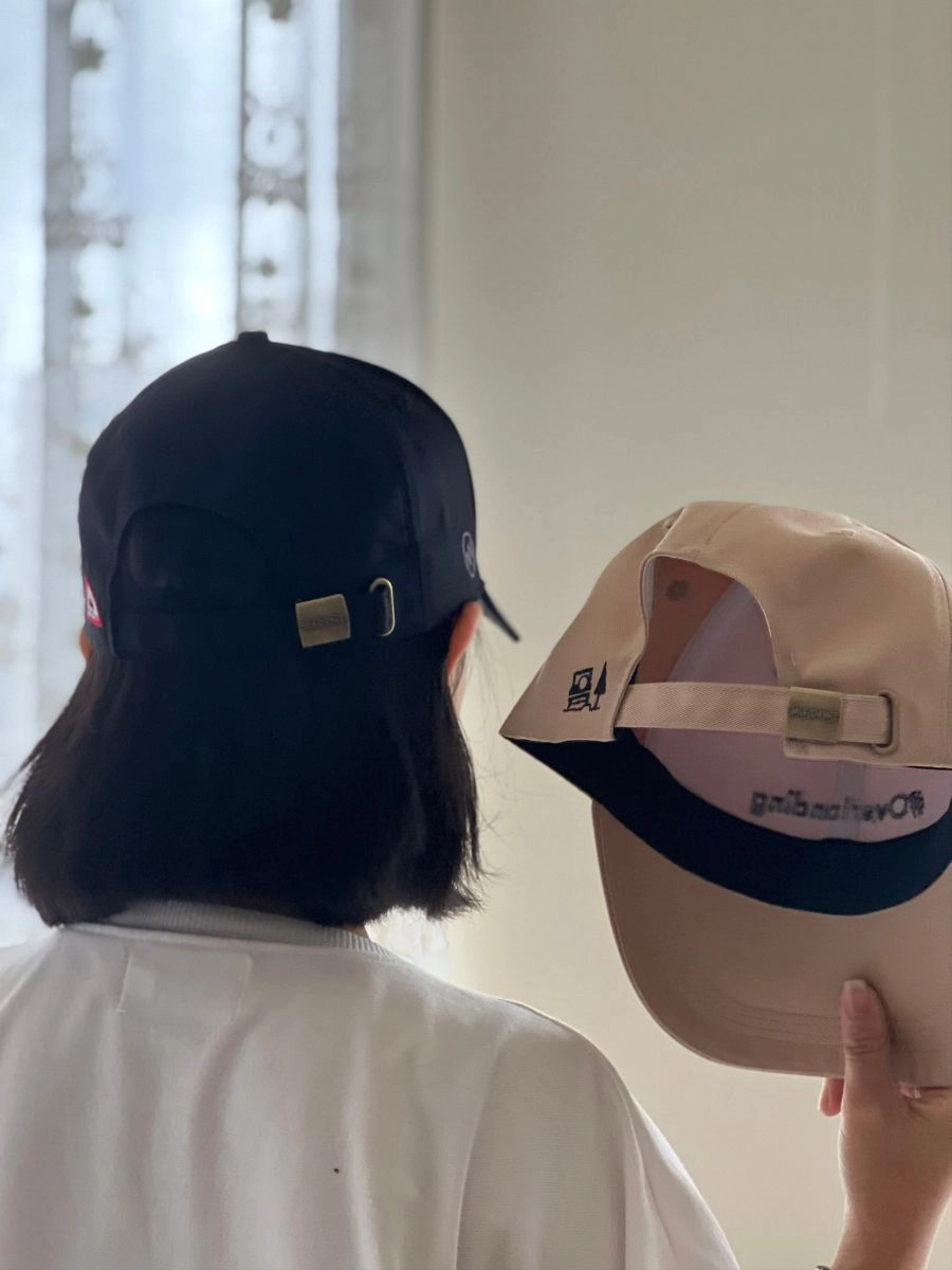 [恰如其分]電繡棒球帽 