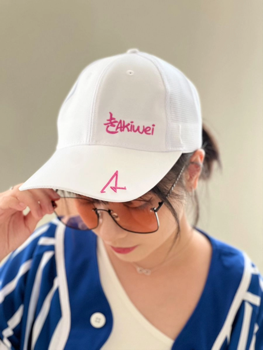 [Akiwei]電繡棒球帽 