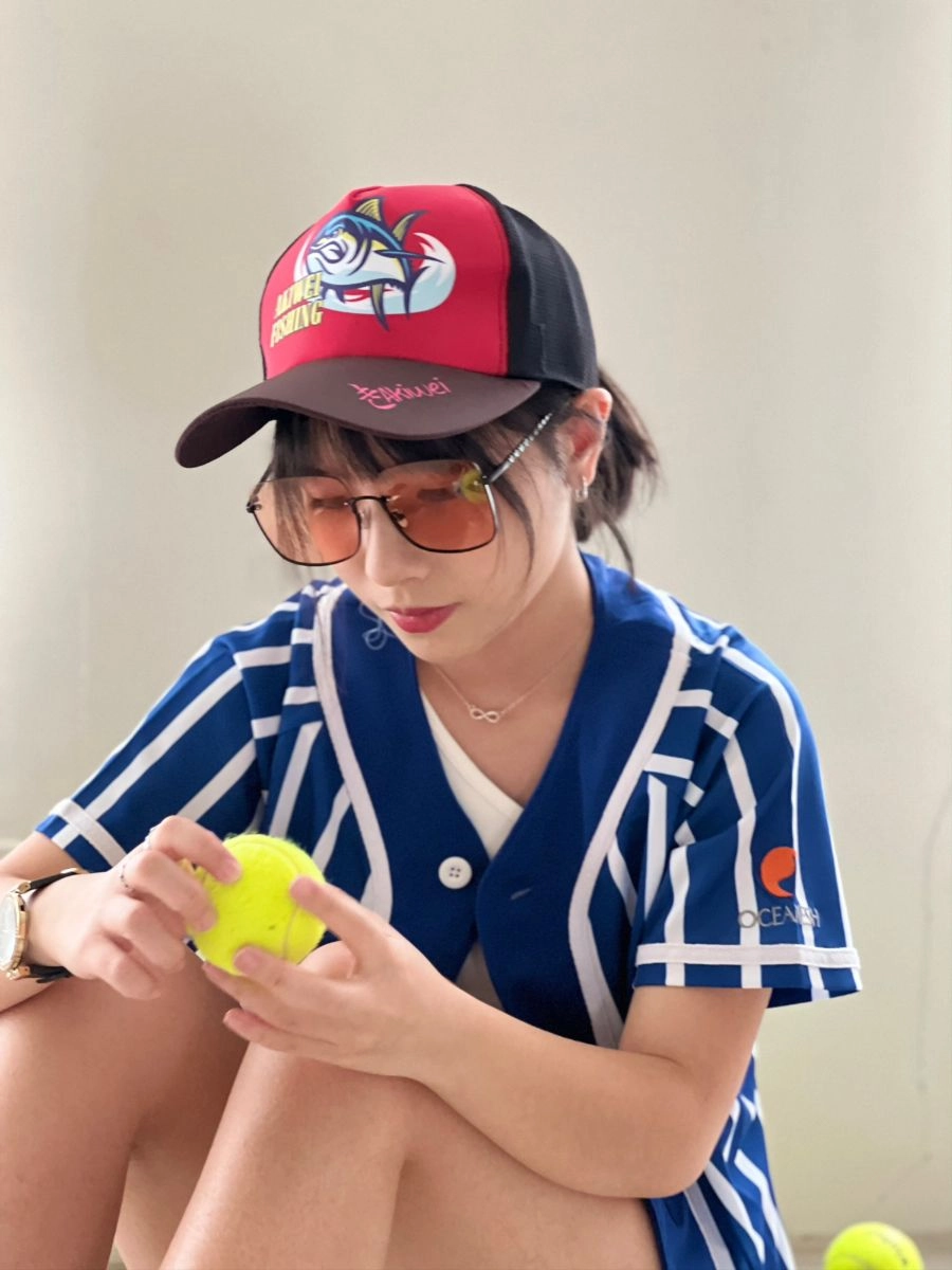 [Akiwei]電繡棒球帽 