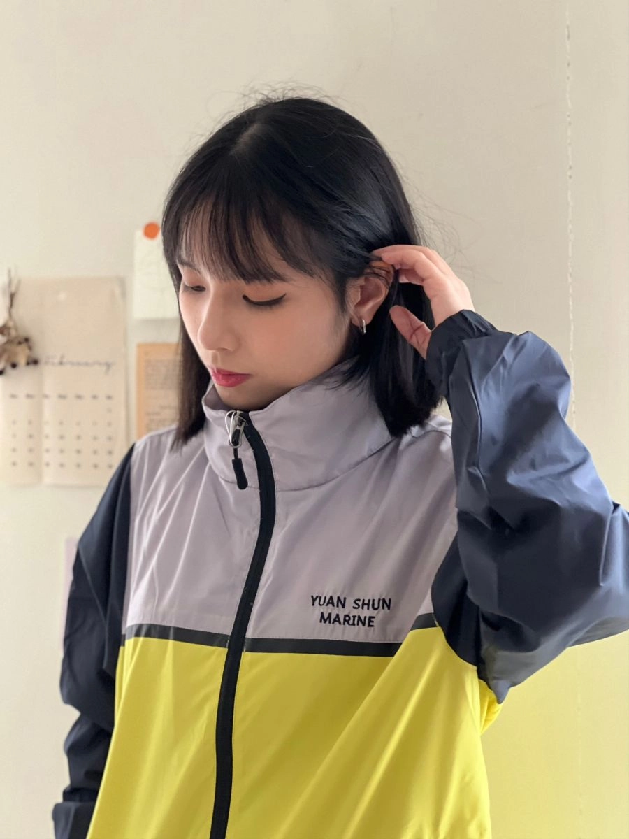 [YUAN SHUN]收納連帽風衣外套